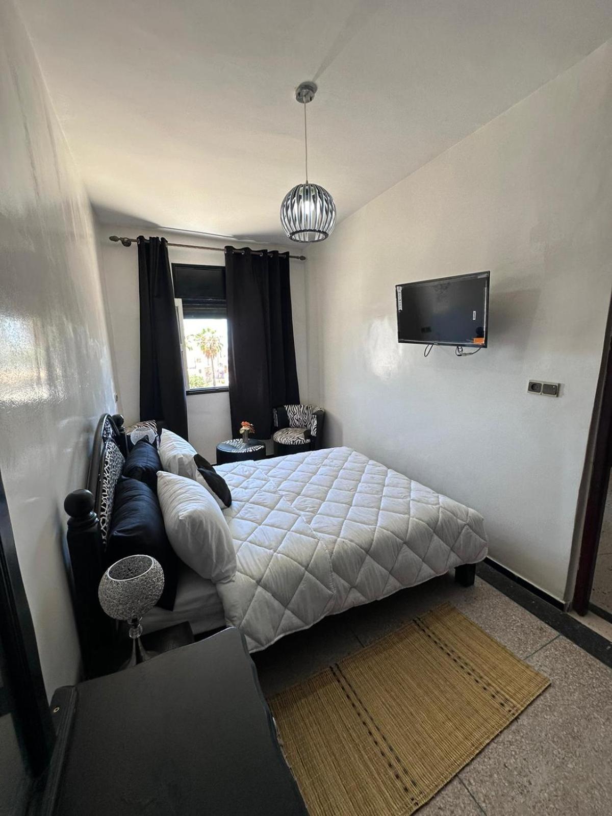 Anza Haven Surf House Bed & Breakfast อกาดีร์ ภายนอก รูปภาพ
