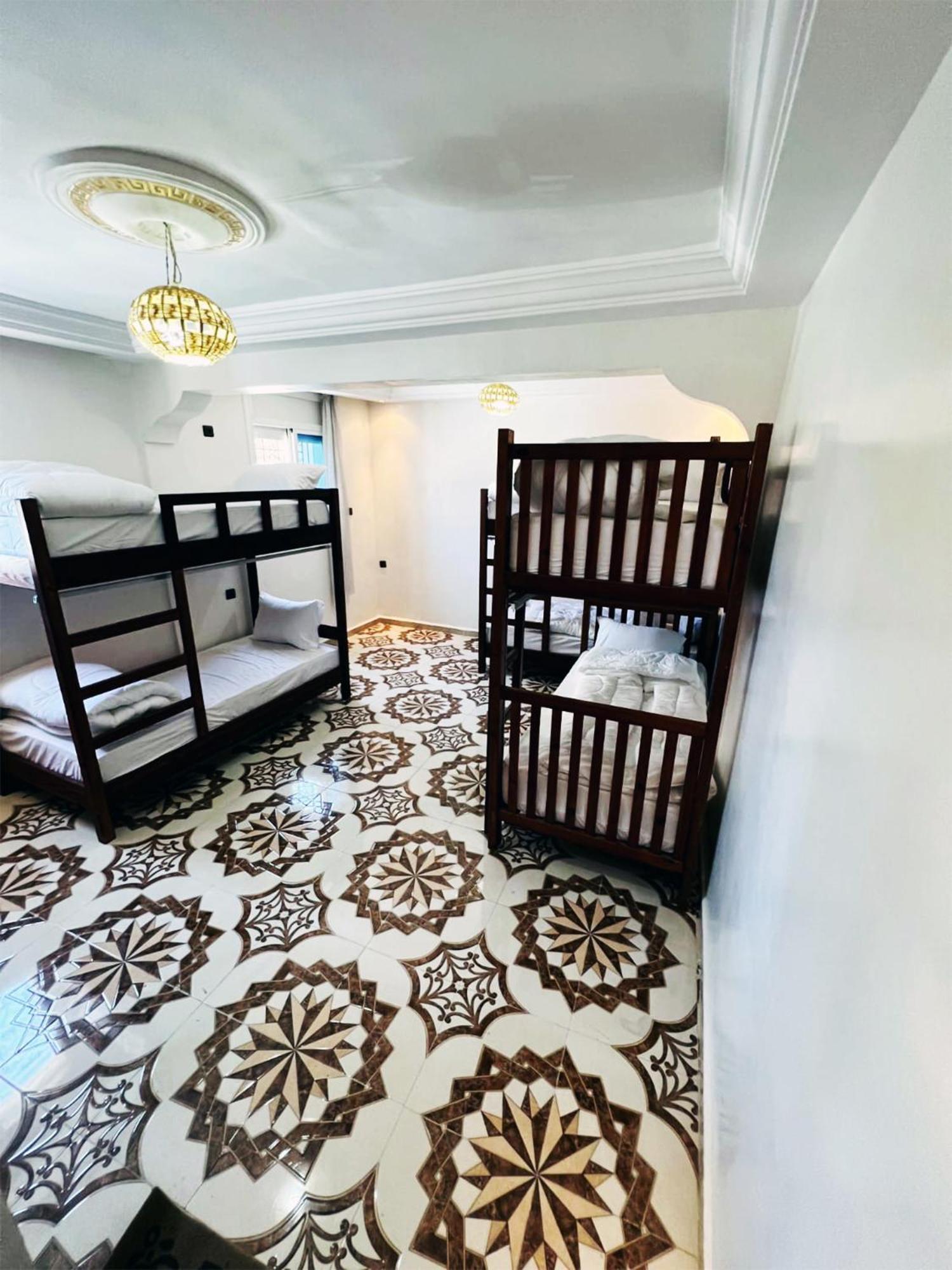 Anza Haven Surf House Bed & Breakfast อกาดีร์ ภายนอก รูปภาพ