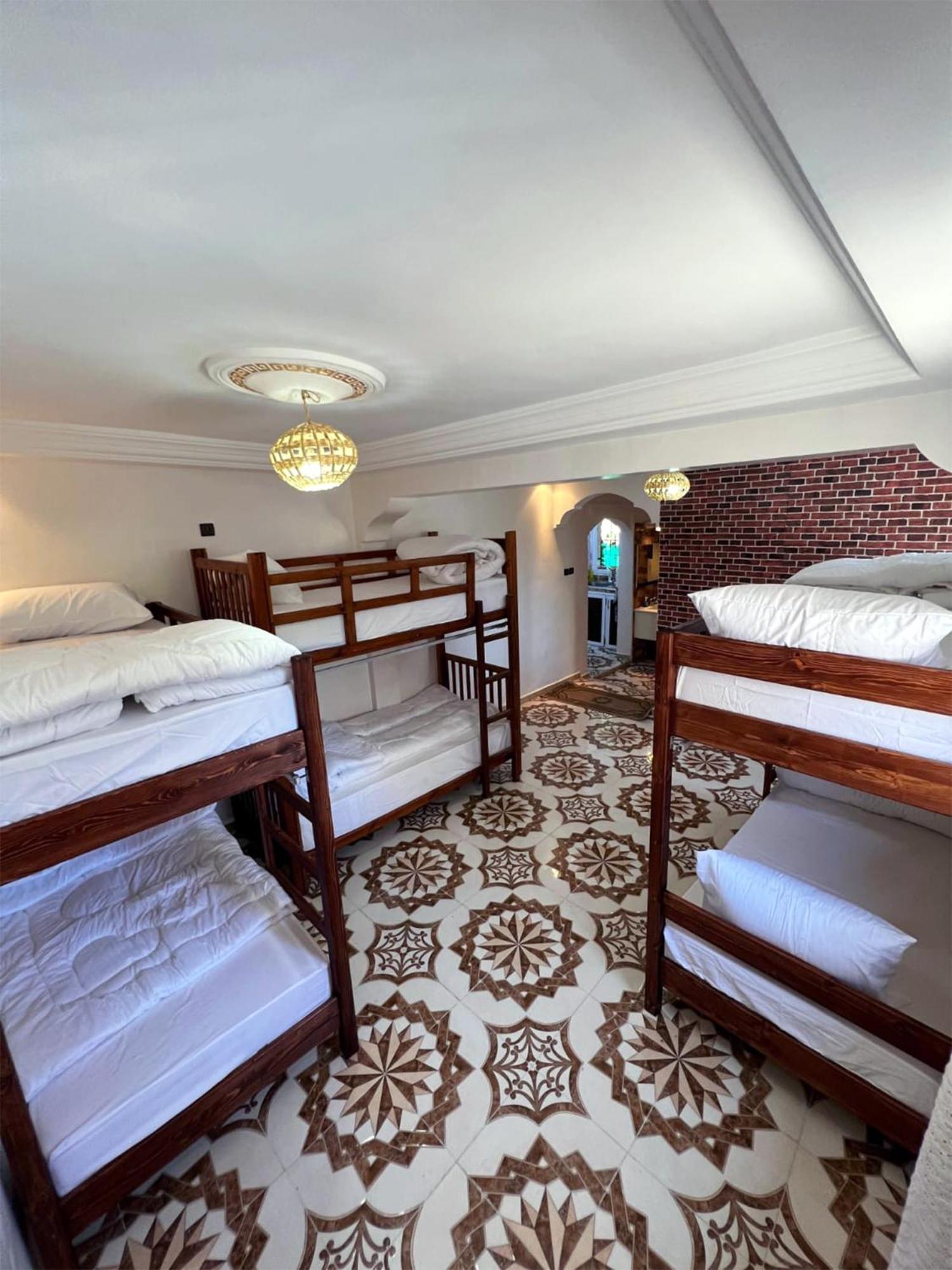 Anza Haven Surf House Bed & Breakfast อกาดีร์ ภายนอก รูปภาพ